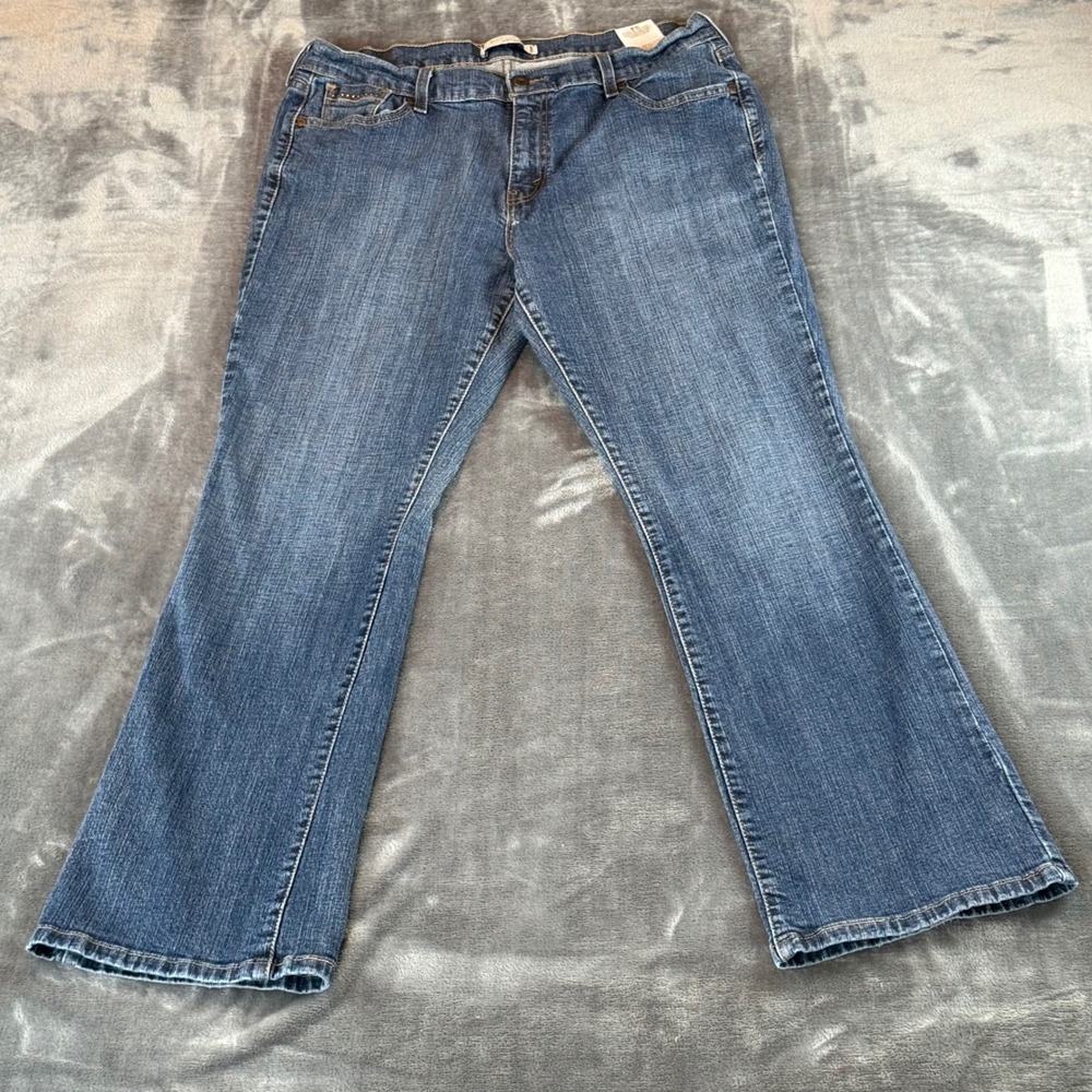 Levi's Women's Jeans 515 Bootcut Size 16 High Rise Medium Wash‎